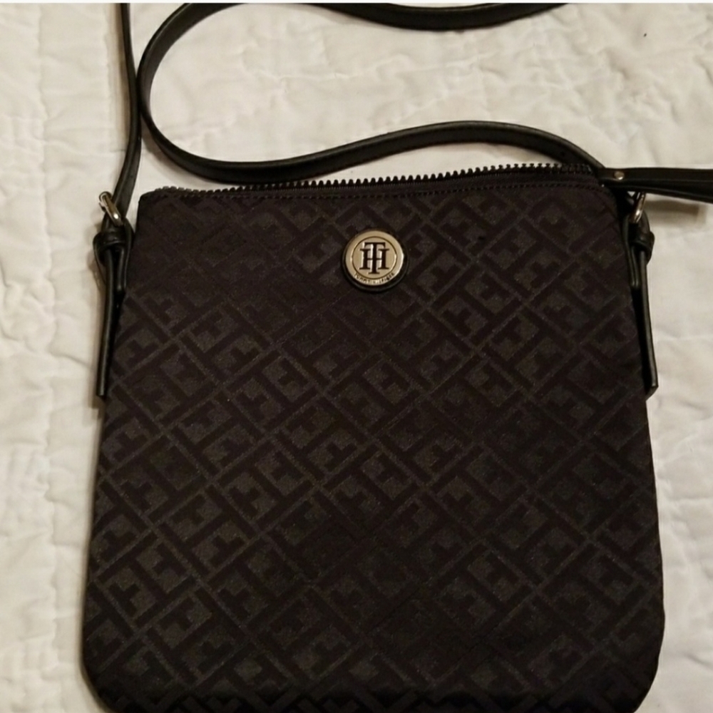 Tommy Hilfiger Sling Bag